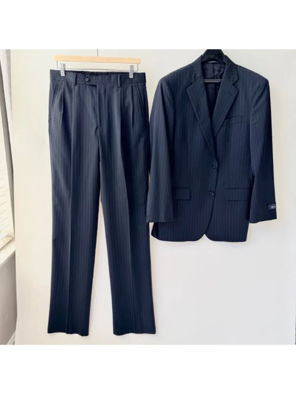 Brooks Brothers 1818 Madison Navy Suit 39R / 38x32 Estrato Tollegna Wool USA